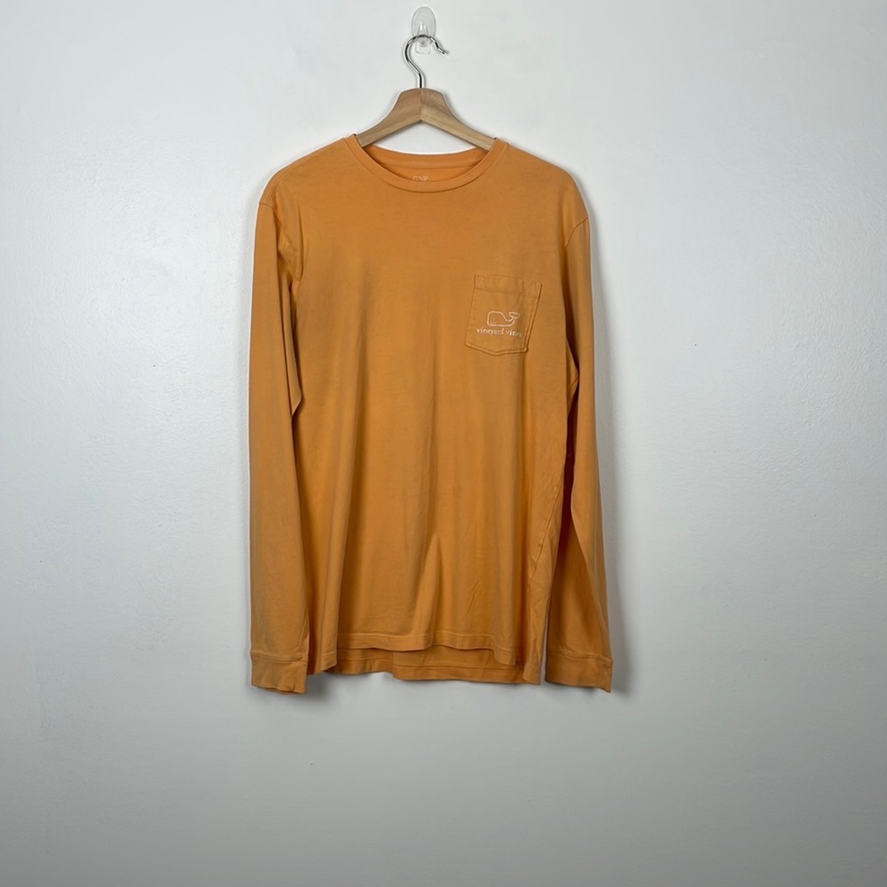 Vineyard Vine T Shirt men Medium long sleeve front pocket pullover logo shirt